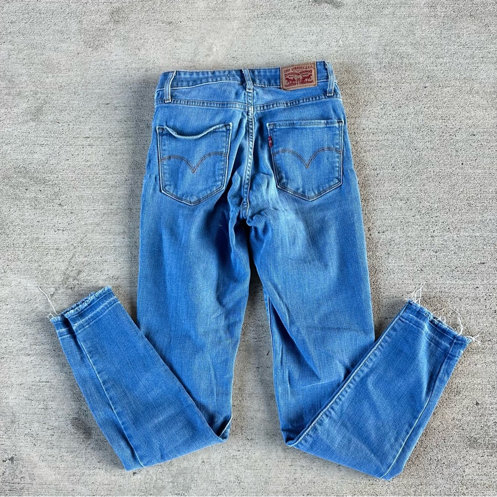 Levi’s “721 High Rise Skinny” Jeans Size 25